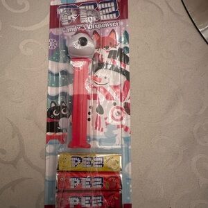 Snowman Candy Dispenser - Red - pez bullseye target limited edition